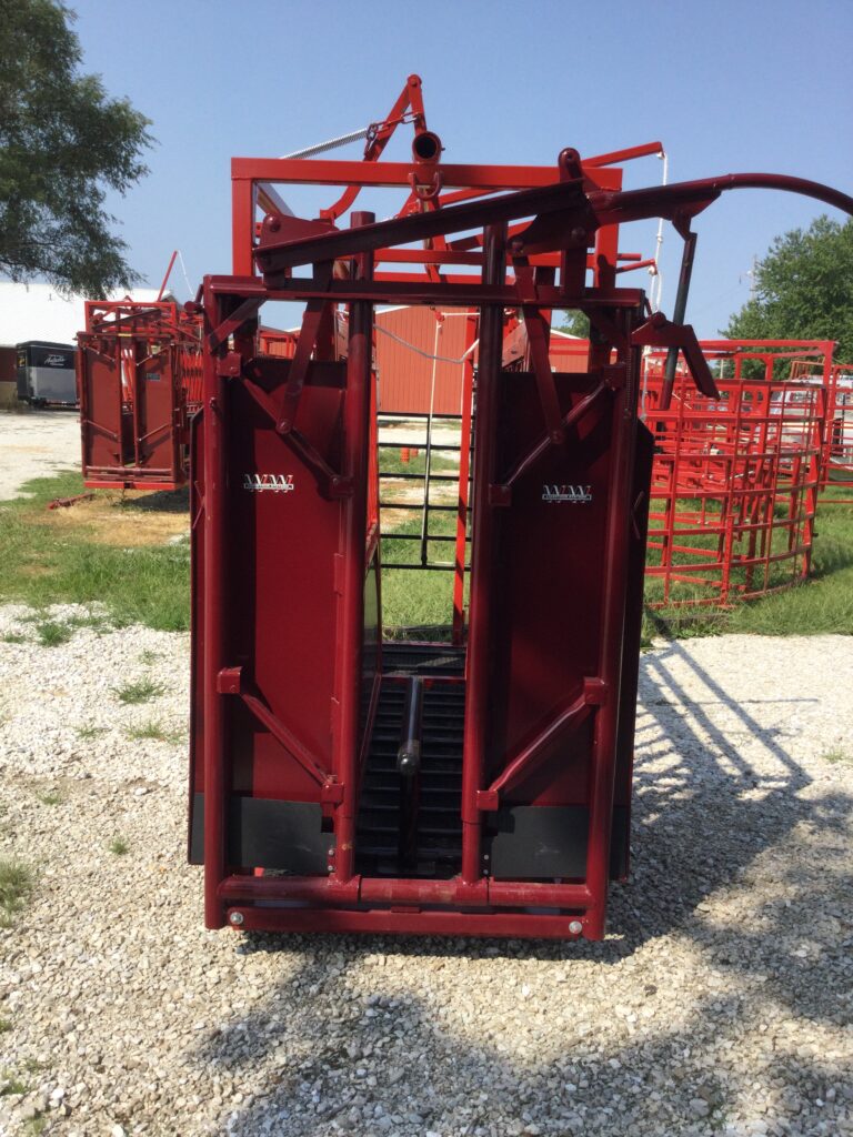 Titan West Combo chute with Headgate
